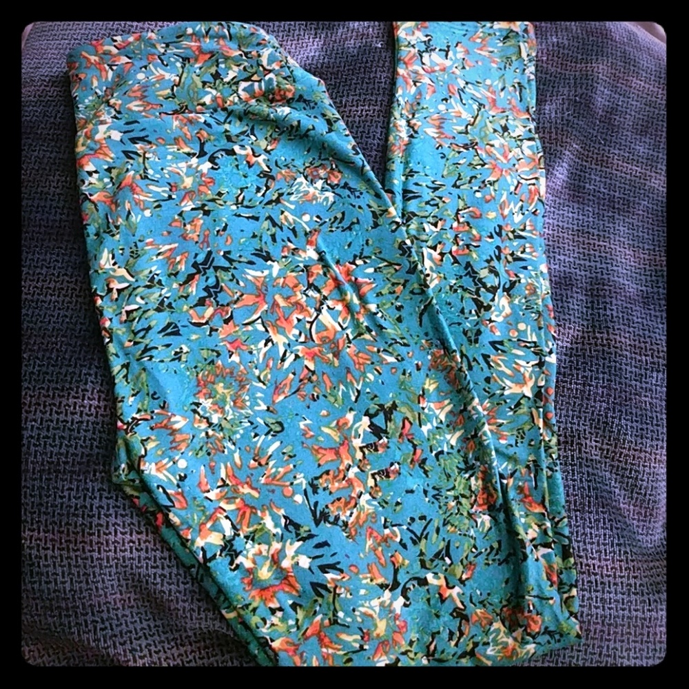 Lularoe OS leggings (NWOT)